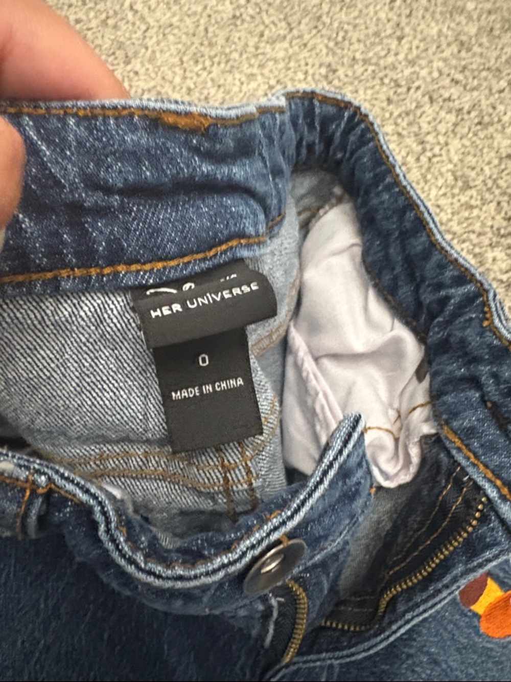 Her universe Disney chip n dale mom jeans - Picture 4 of 4